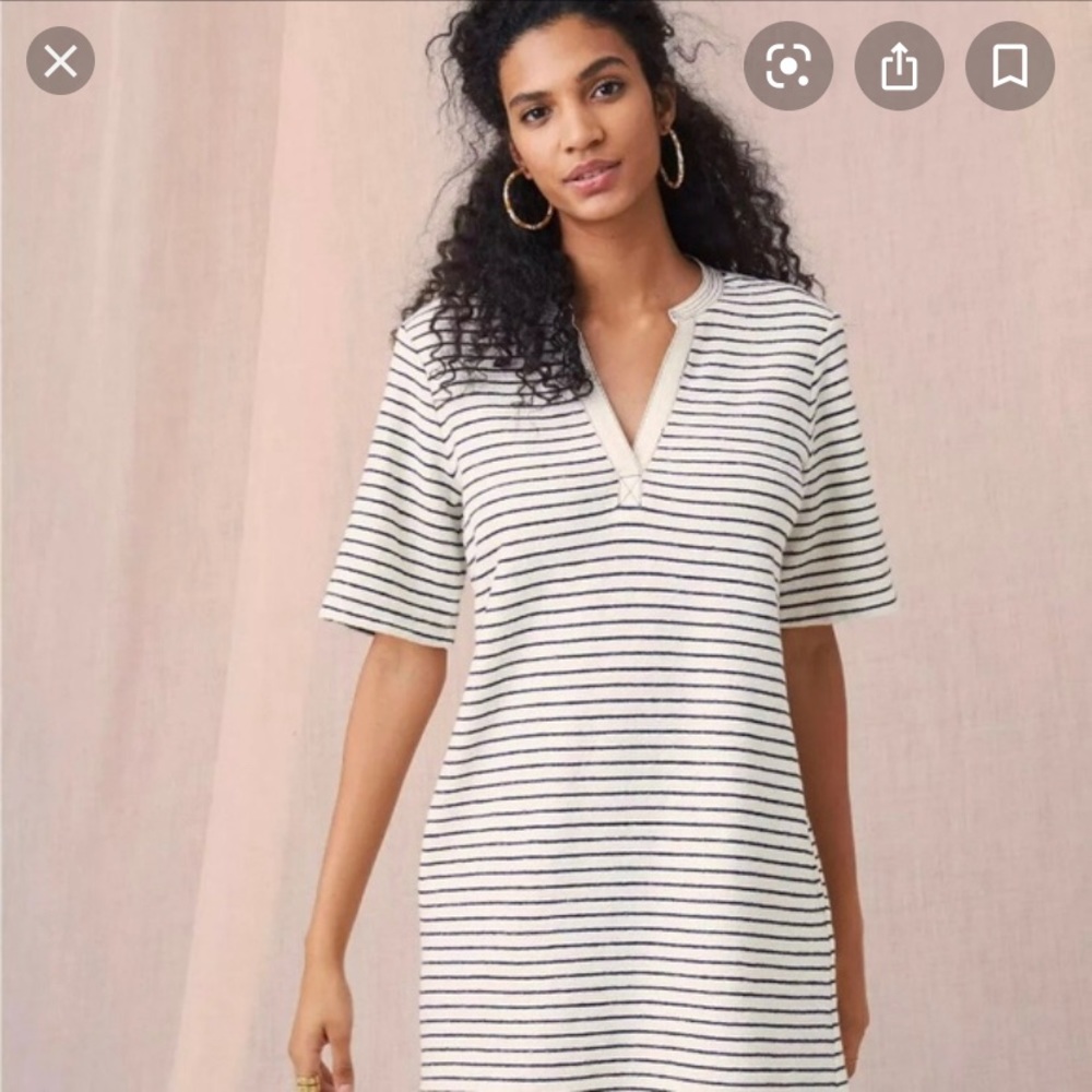 Lou & Grey Ivory/Navy Blue shift dress